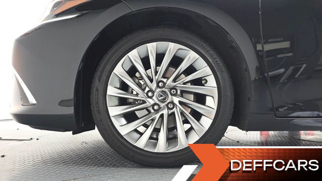 Lexus ES Executive купить на сайте DeffCars