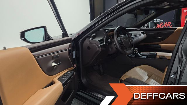 Lexus ES Luxury Plus купить на сайте DeffCars