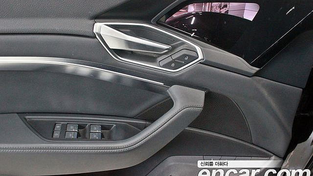 Audi E-TRON 55 Quattro Sportback купить на сайте DeffCars