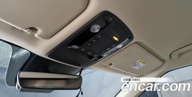 Kia CARNIVAL 7-Seater Hi-Limousine Signature купить на сайте DeffCars