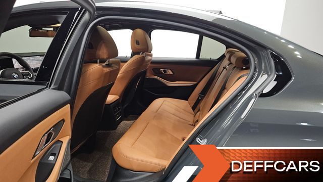 BMW 3-SERIES 320i M Sport купить на сайте DeffCars