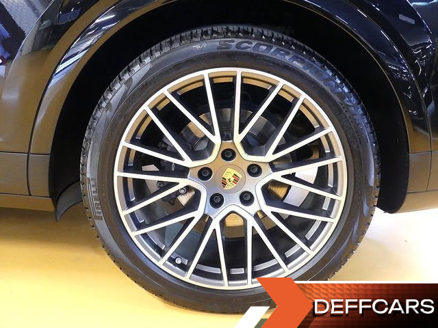 Porsche CAYENNE 3.0 PLATINUM EDITION купить на сайте DeffCars