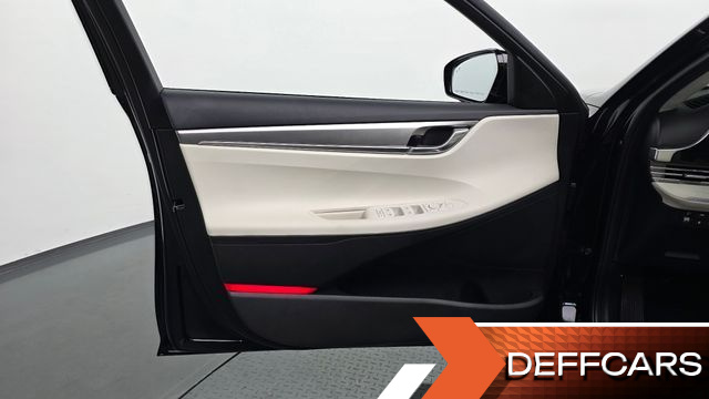 Hyundai GRANDEUR 2.5 Le Blanc купить на сайте DeffCars