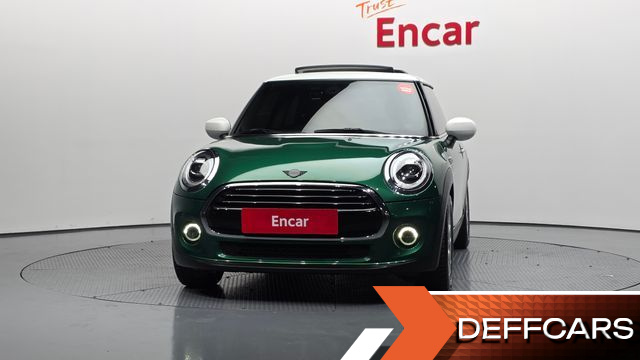 Mini COOPER Classic Plus Launch Pack Third Generation купить на сайте DeffCars
