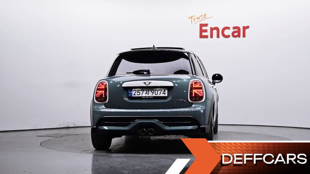 Mini COOPER 5Door Multitione Edition 3rd купить на сайте DeffCars