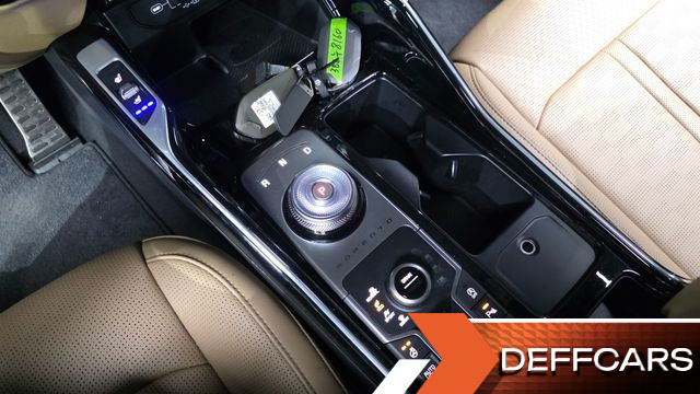 Kia SORENTO Gasoline 2.5T 4WD Signature купить на сайте DeffCars