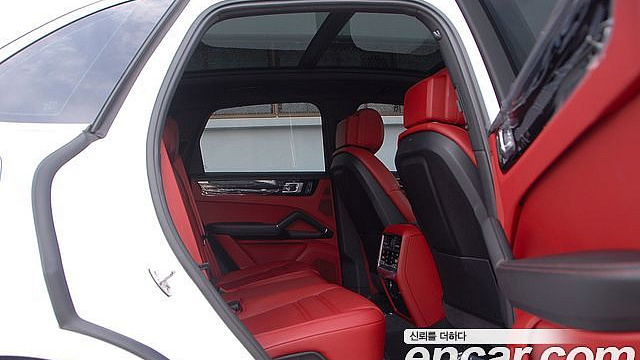 Porsche CAYENNE 3.0 купить на сайте DeffCars