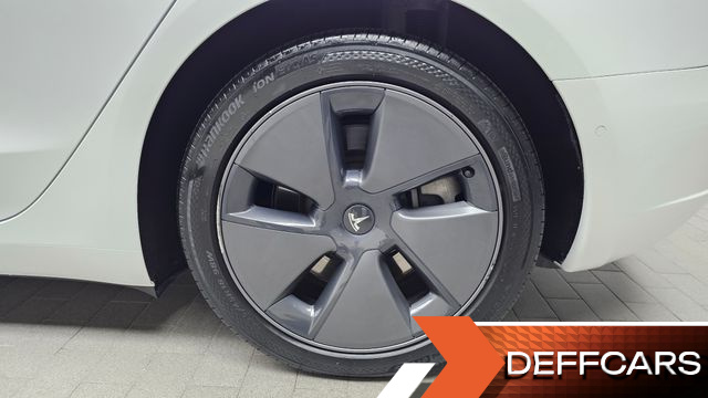 Tesla MODEL 3 Long Range AWD купить на сайте DeffCars