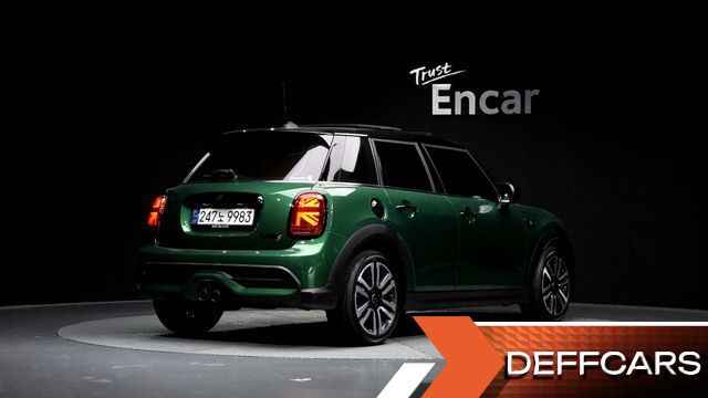 Mini COOPER 5Door Classic Third Generation купить на сайте DeffCars