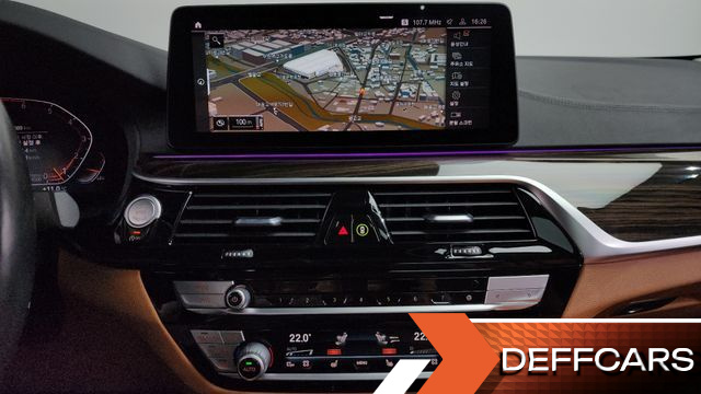 BMW 5-SERIES 520i Luxury купить на сайте DeffCars