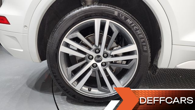 Audi Q5 45 TFSI Quattro Premium купить на сайте DeffCars