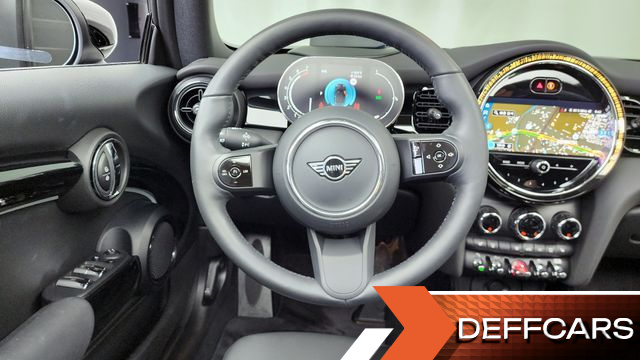 Mini COOPER CONVERTIBLE Classic Third Generation купить на сайте DeffCars