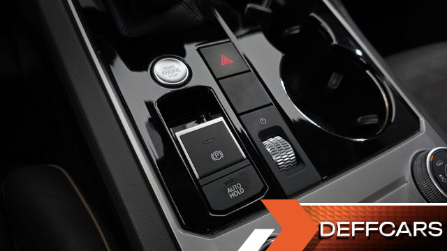 Volkswagen TOUAREG 3.0 TDI Prestige купить на сайте DeffCars