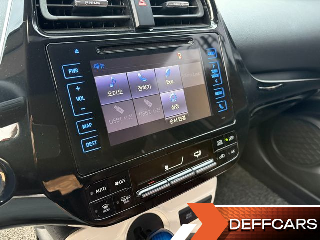 Toyota PRIUS 1.8 E купить на сайте DeffCars