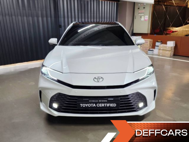 Toyota CAMRY 2.5 XLE Premium Hybrid купить на сайте DeffCars