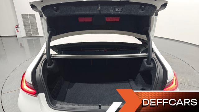 BMW 3-SERIES 320i M Sport купить на сайте DeffCars