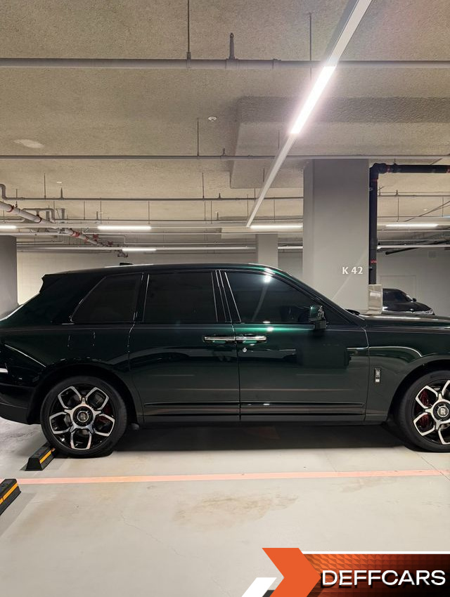 Rolls-Royce CULLINAN 6.7 V12 Black Badge купить на сайте DeffCars