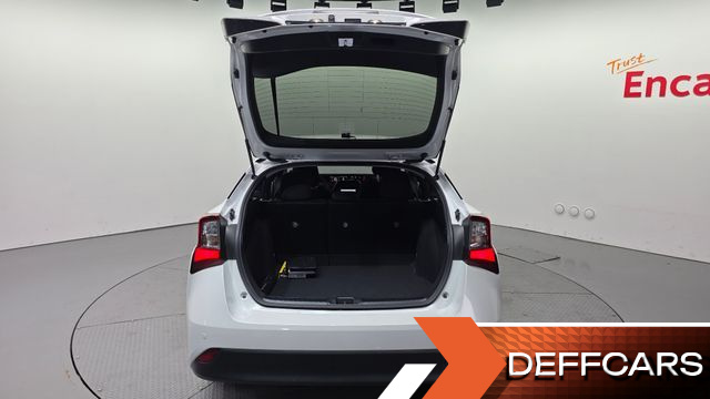 Toyota PRIUS 1.8 купить на сайте DeffCars