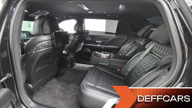 Genesis G90 Gasoline 3.5 Turbo e-S/C AWD LWB купить на сайте DeffCars