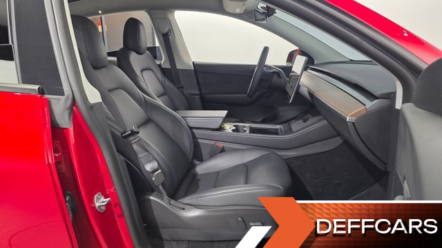 Tesla MODEL Y Long Range AWD купить на сайте DeffCars