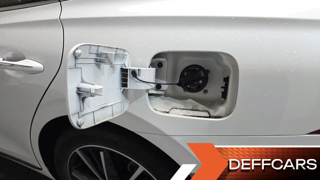 Hyundai GRANDEUR 2.5 Le Blanc купить на сайте DeffCars