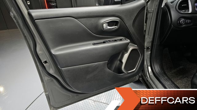 Jeep RENEGADE 1.3 Limited купить на сайте DeffCars