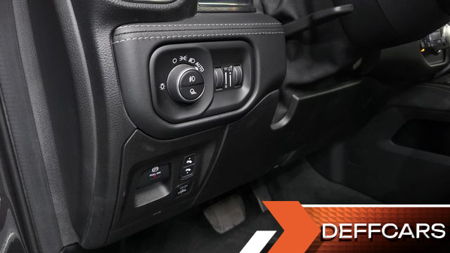 Dodge RAM PICK UP 5.7 купить на сайте DeffCars