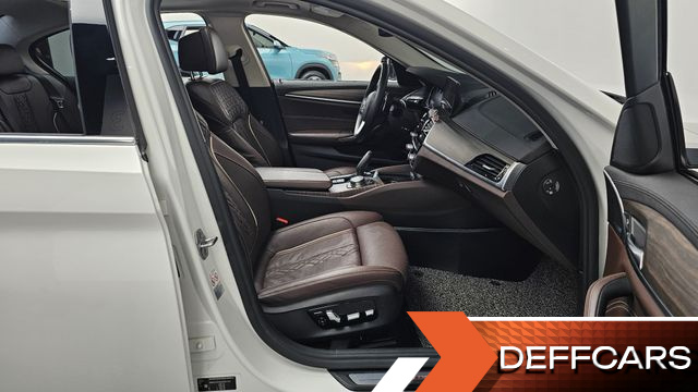 BMW 5-SERIES 520d Luxury Plus купить на сайте DeffCars