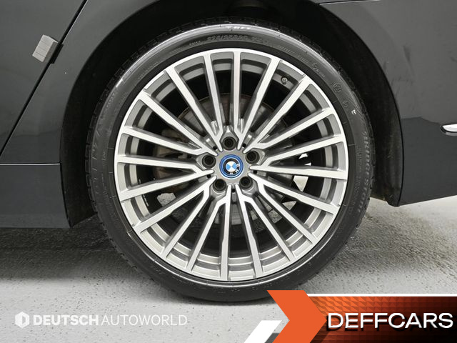 BMW 7-SERIES 745e iPerformance Design Pure Excellence купить на сайте DeffCars