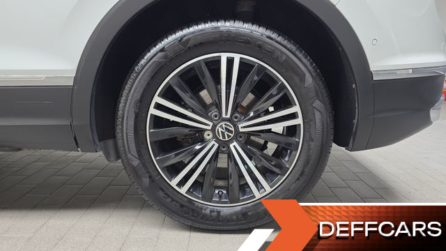 Volkswagen TIGUAN 2.0 TDI Premium купить на сайте DeffCars
