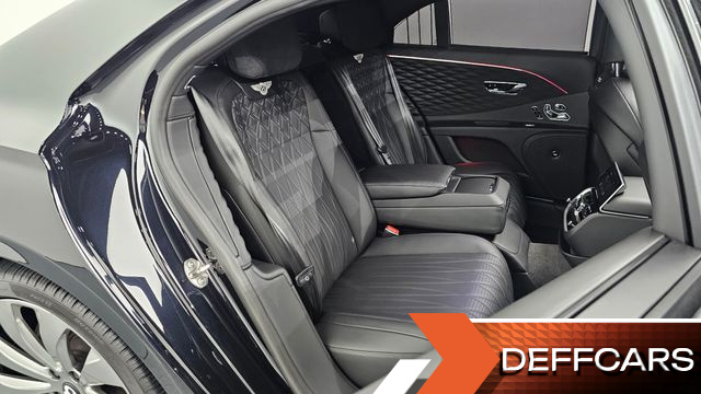 Bentley FLYING SPUR 4.0 купить на сайте DeffCars