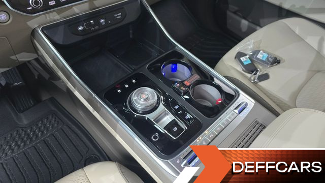 Kia CARNIVAL Diesel 7-Seater Gravity купить на сайте DeffCars