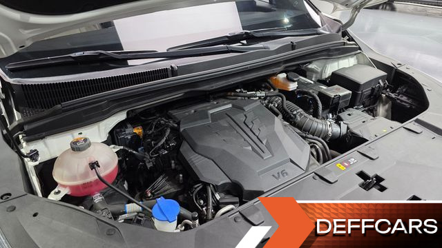 Kia CARNIVAL Gasoline 7-Seater Signature купить на сайте DeffCars