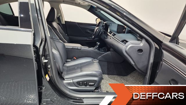 Lexus ES Luxury Plus купить на сайте DeffCars