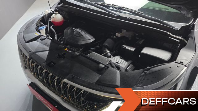 Kia CARNIVAL 11-Seater Signature купить на сайте DeffCars