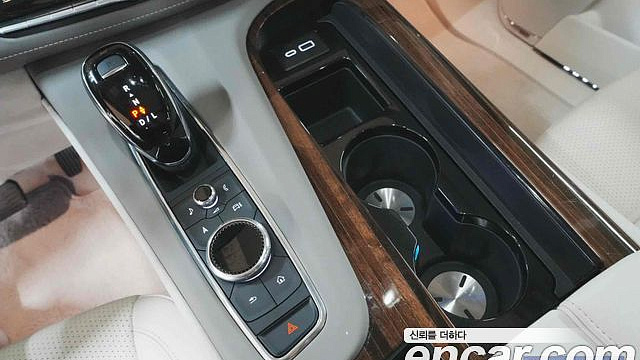 Cadillac ESCALADE 6.2 Sports Platinum купить на сайте DeffCars