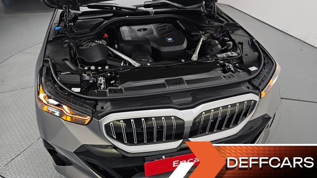 BMW 5-SERIES 530i xDrive M Sport купить на сайте DeffCars