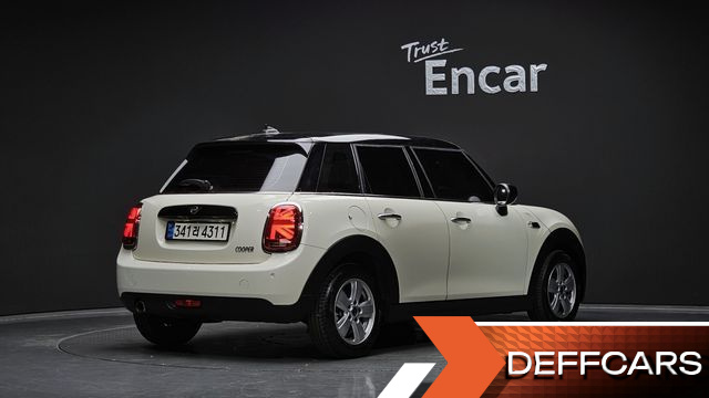 Mini COOPER 5Door Standard 3rd купить на сайте DeffCars