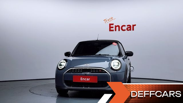 Mini COOPER CONVERTIBLE Favoured купить на сайте DeffCars