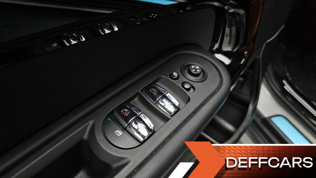 Mini COUNTRYMAN Classic Plus Launch Pack 2nd Gen купить на сайте DeffCars