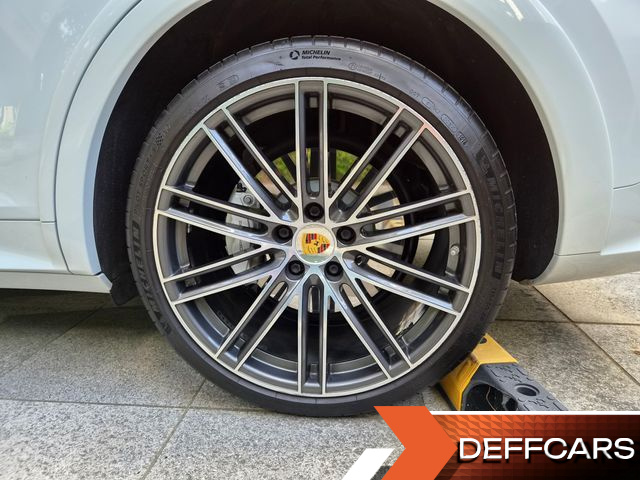 Porsche CAYENNE 3.0 E-Hybrid купить на сайте DeffCars