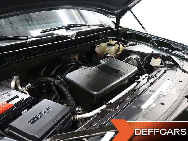 Cadillac ESCALADE 6.2 ESV ESV Sports Platinum купить на сайте DeffCars