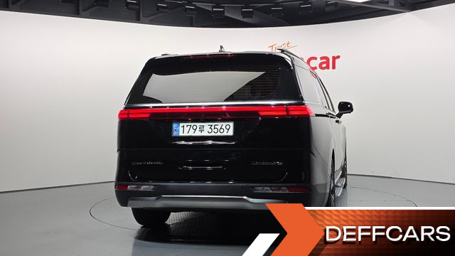 Kia CARNIVAL Gasoline 7-Seater Noblesse купить на сайте DeffCars