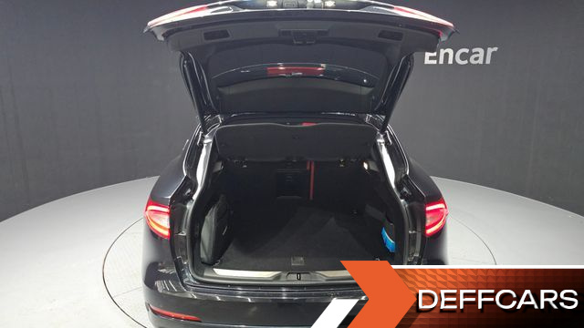 Maserati LEVANTE 3.0 AWD GranLusso купить на сайте DeffCars