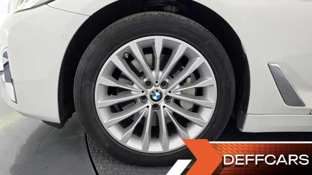 BMW 5-SERIES 520i Luxury купить на сайте DeffCars