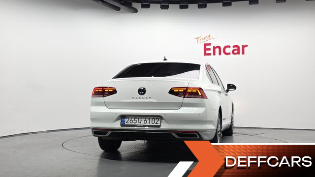 Volkswagen PASSAT 2.0 TDI Premium купить на сайте DeffCars