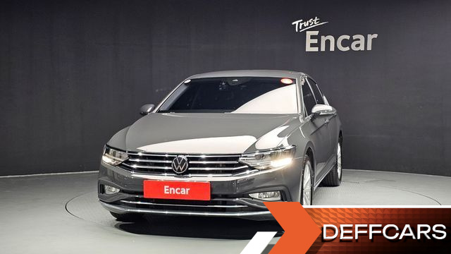 Volkswagen PASSAT 2.0 TDI Premium купить на сайте DeffCars