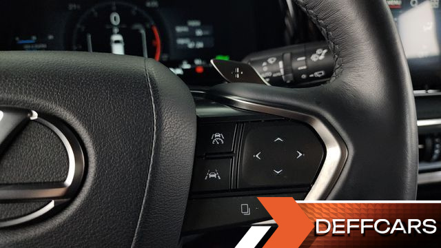 Lexus LM 500h Executive купить на сайте DeffCars