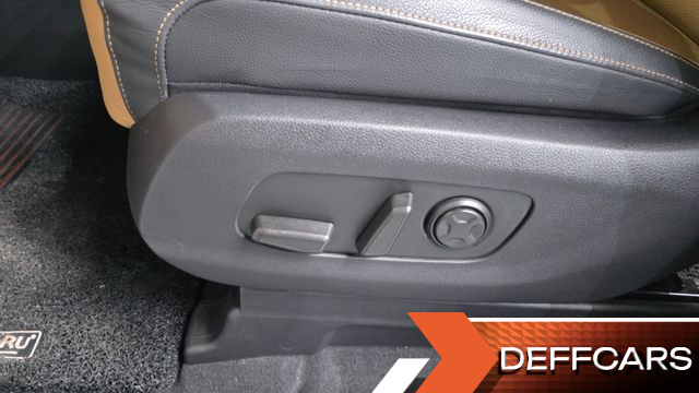 Kia CARNIVAL 7-Seater Noblesse купить на сайте DeffCars