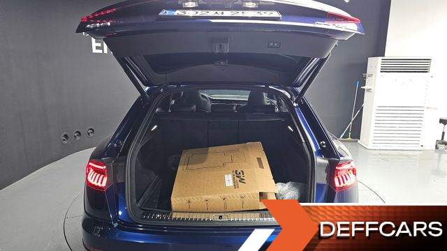 Audi Q8 55 TFSI Quattro Premium купить на сайте DeffCars